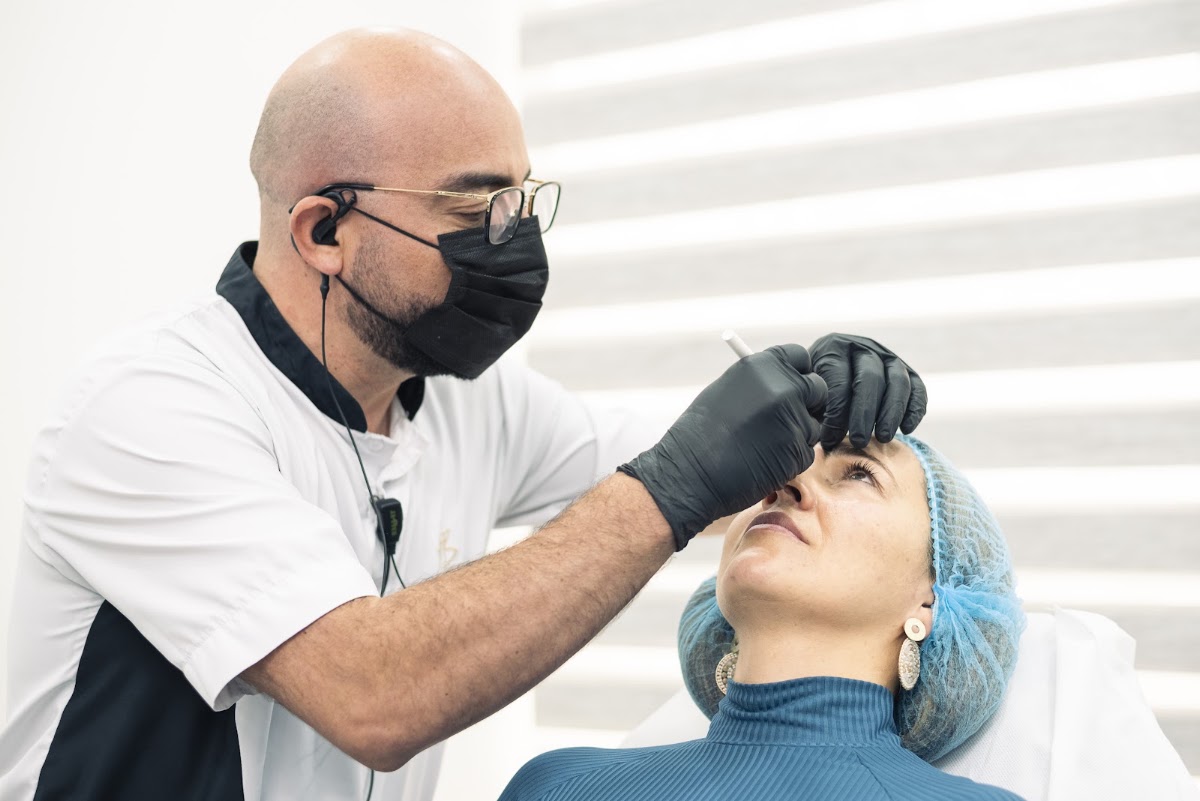 Besens by Dr. Felipe Buendía - Clínica Estética en Bogotá photo 3