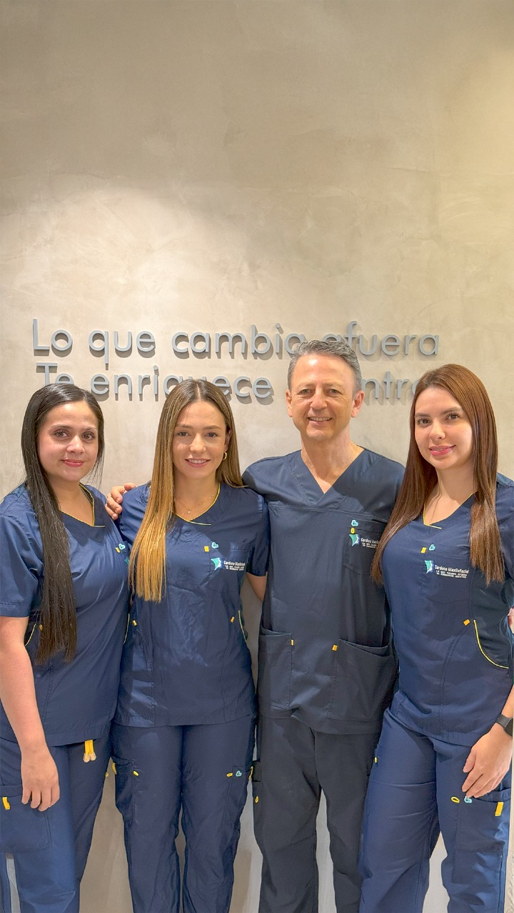 Cardona Maxilofacial. | Cirugía Ortognatica | Rinoplastia | Blefaroplastia | Mentoplastia | Implantes | Lifting photo 2