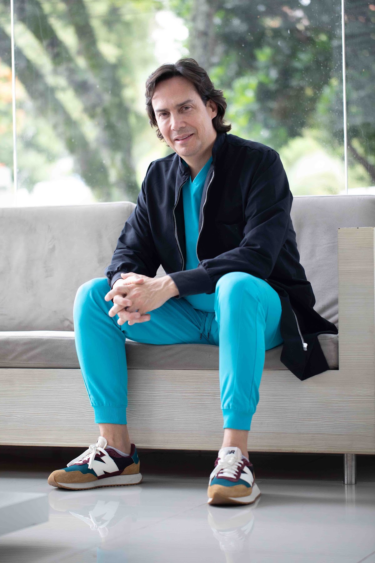 Carlos De La Roche Dermatólogo