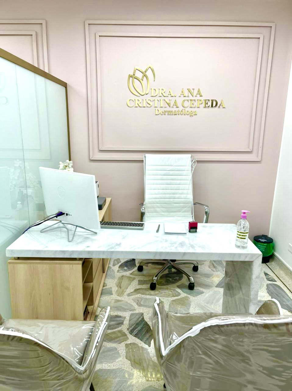 Cderma - Botox, Dermatologos, Acne, Calvicie, Limpieza Facial, Arrugas, Carcinoma Basocelular, Cancer Piel, Manchas Piel photo 2