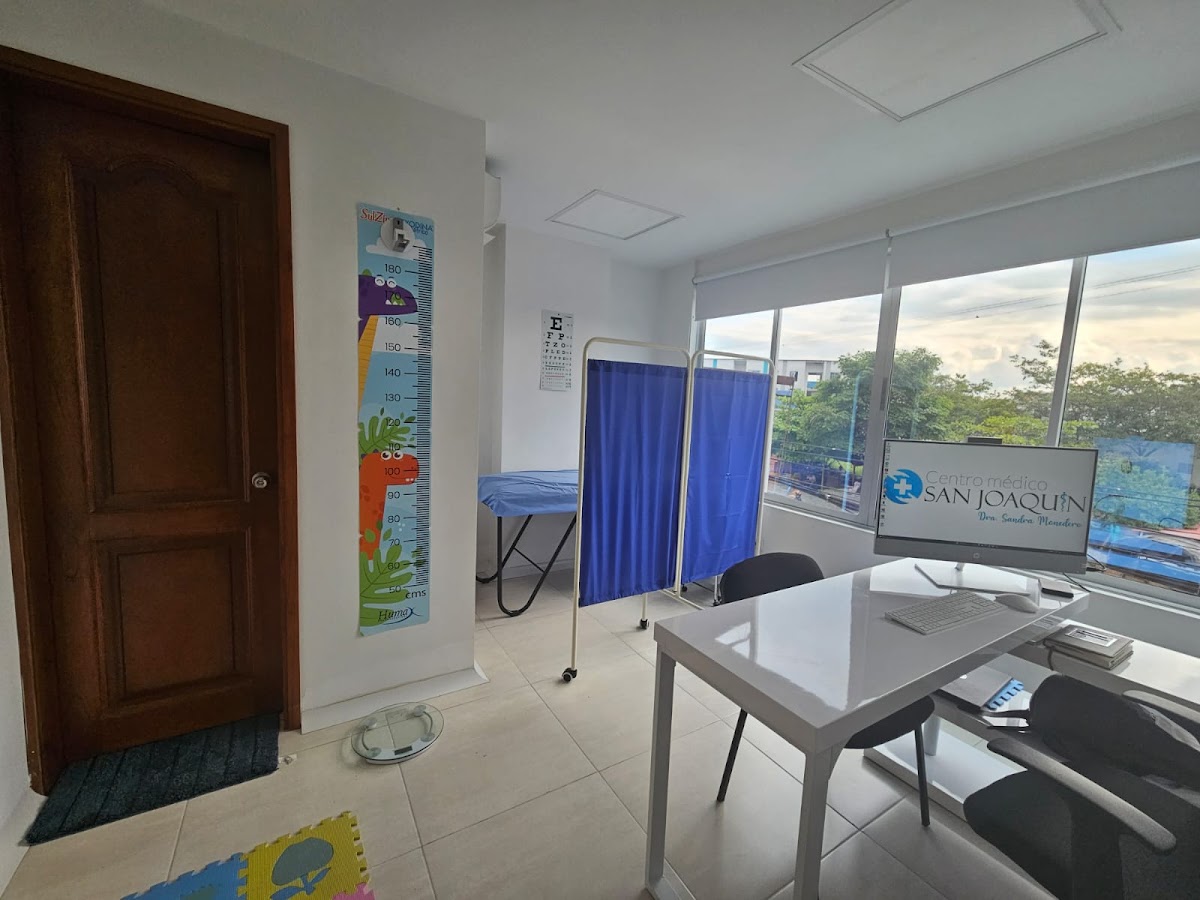 CENTRO MÉDICO SAN JOAQUÍN photo 2