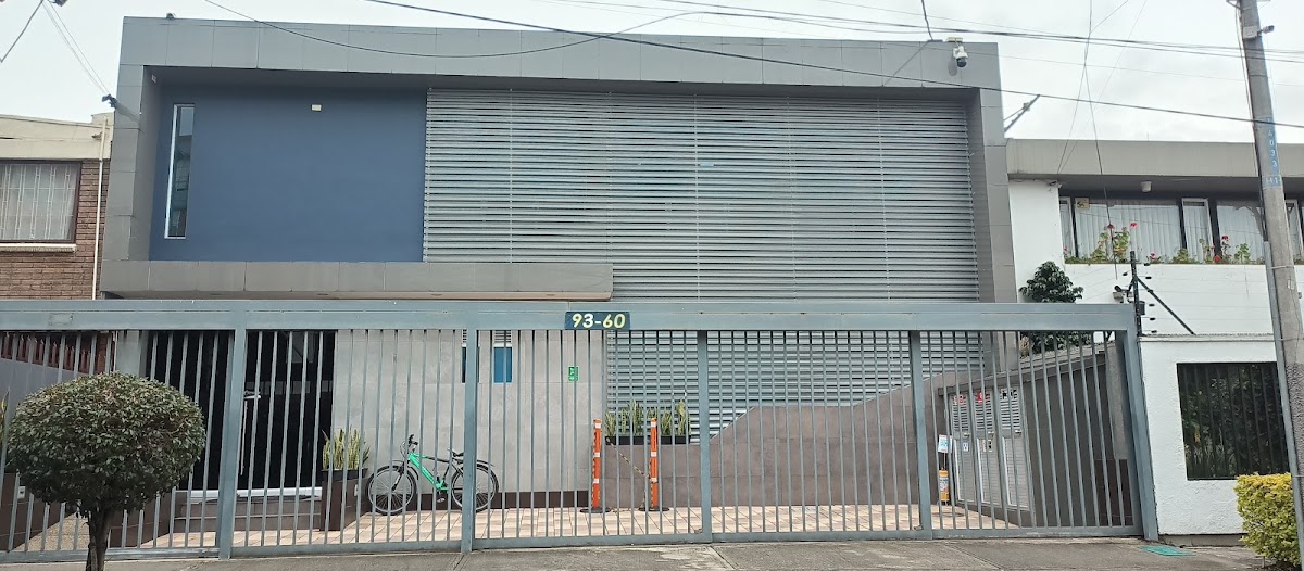 Doctor Roberto Aldana Ortopedista y Traumatólogo en Bogotá photo 3