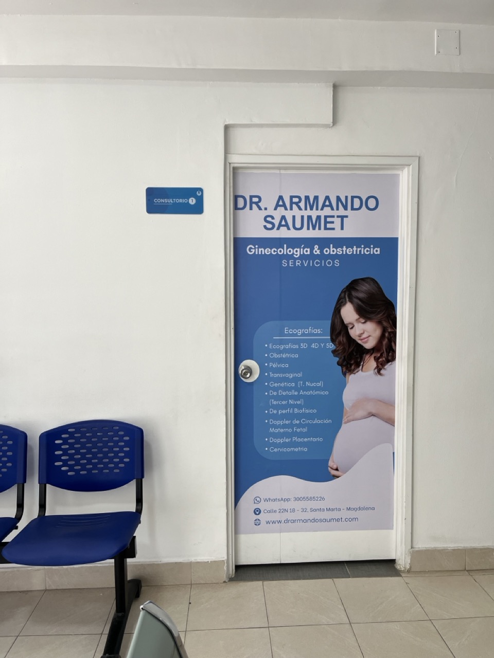 Dr. Armando Saumet