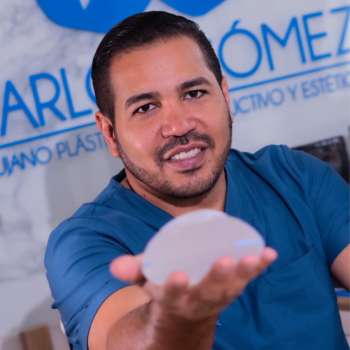 Dr Carlos Gomez photo 2