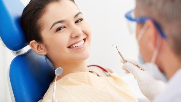 Dr. De Lavalle Restrepo Leonardo Cirugía Oral Maxilofacial