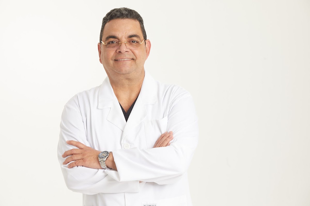 Dr. Frank Cure - Cirujano Bariátrico