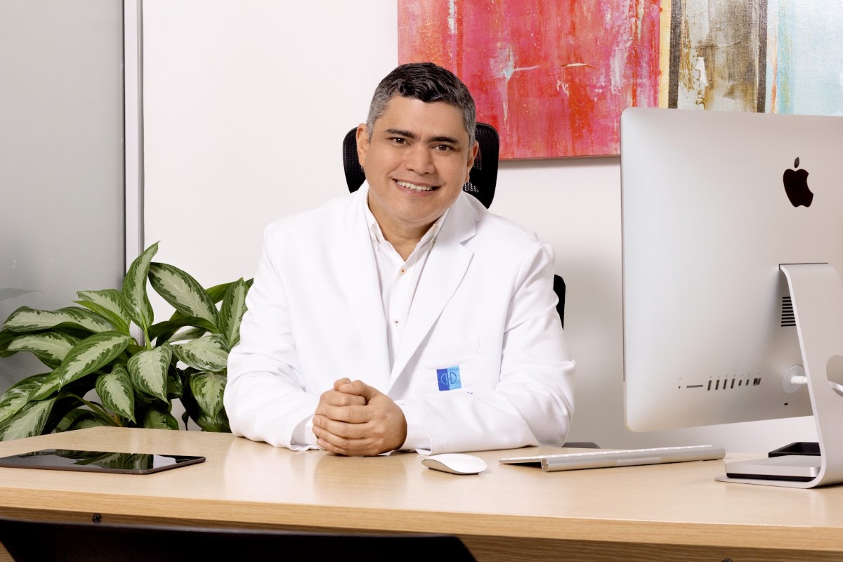 Dr Javier Molina Torres photo 3