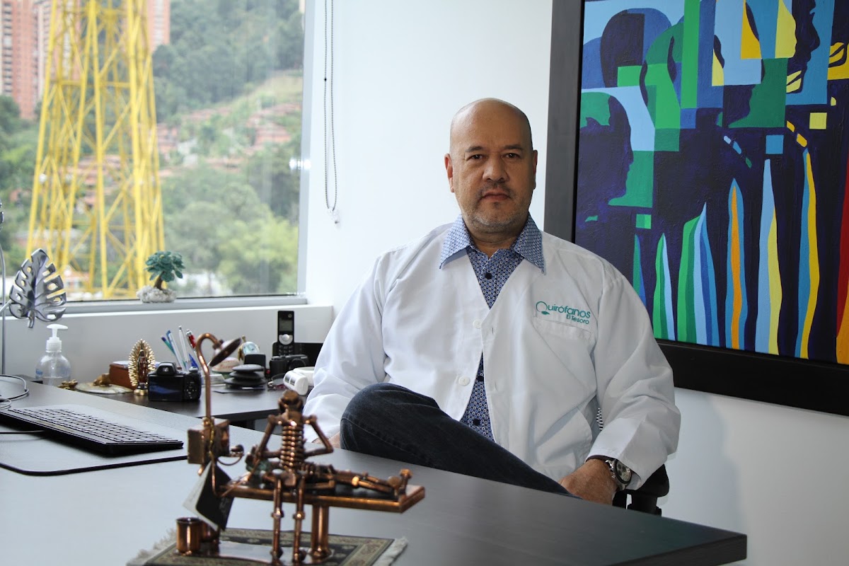 Dr. Juan Santamaria