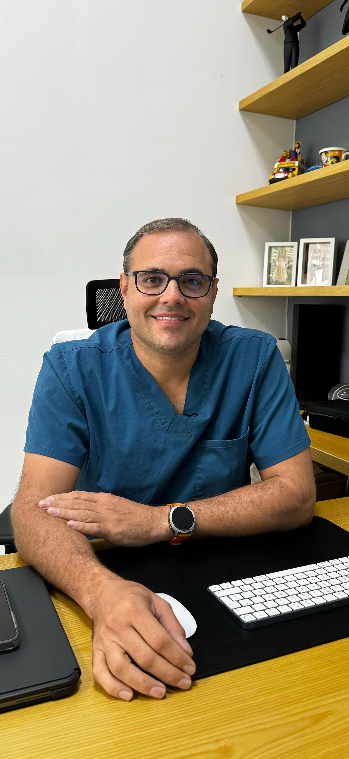 Dr. Kike Jimenez Amin photo 3