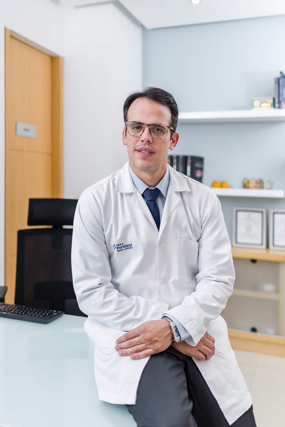 Dr. Luis A. Wadskier G.