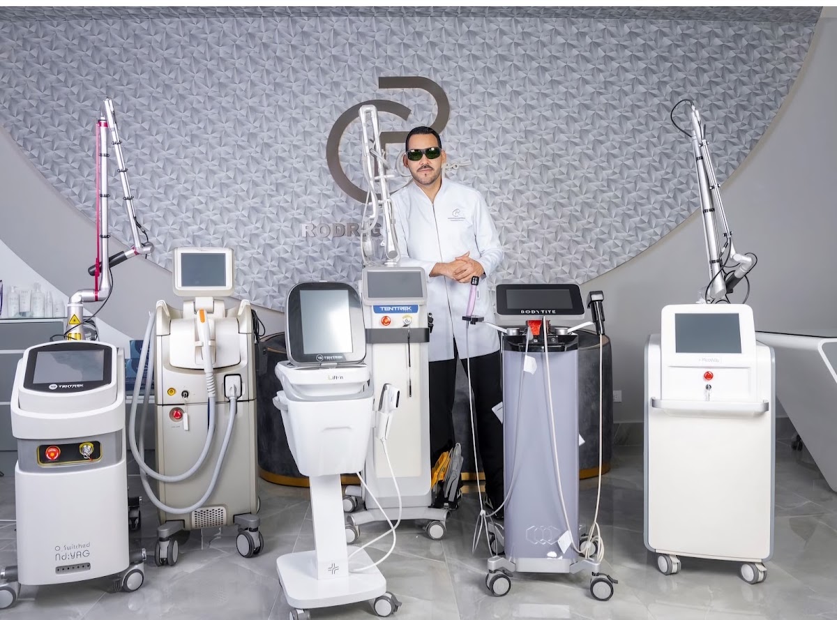 Dr. Rodrigo Caicedo | Dermatologia Avanzada photo 3