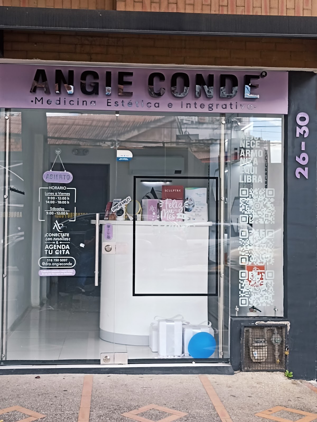 Dra. Angie Conde | Médicina estética & homeópata photo 2