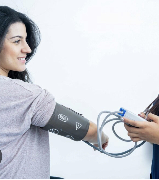 DRA BRENDA VILLALOBOS- INTERNISTA -CARDIÓLOGO-IMAGENES CARDIOVASCULARES-INSUFICIENCIA CARDIACA- HIPERTENSION-DIABETES
