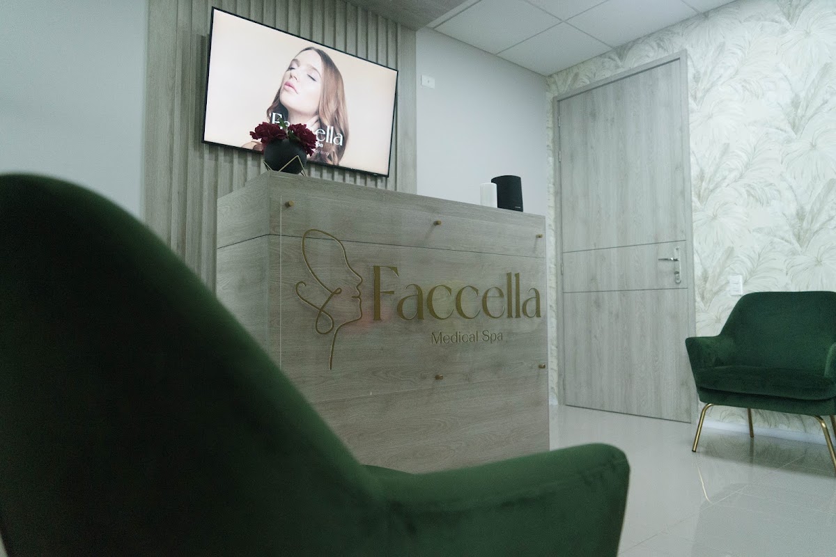 Dra Juliana Montero - Rhinoclinic & Medical Spa photo 2