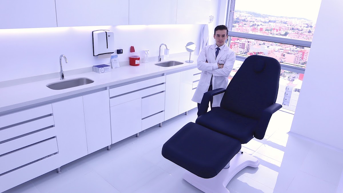 Estudioderma - Dermatólogia en Bogota adultos y niños photo 2