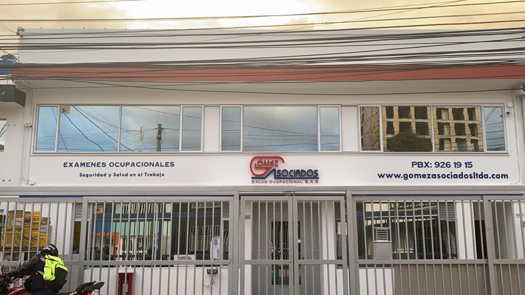 Gómez y Asociados