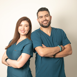 JQ-SKINGROUP Dermatología / Dermatólogo Jhonatan Quintero Ossa / Doctora Angelica Maria Baquero