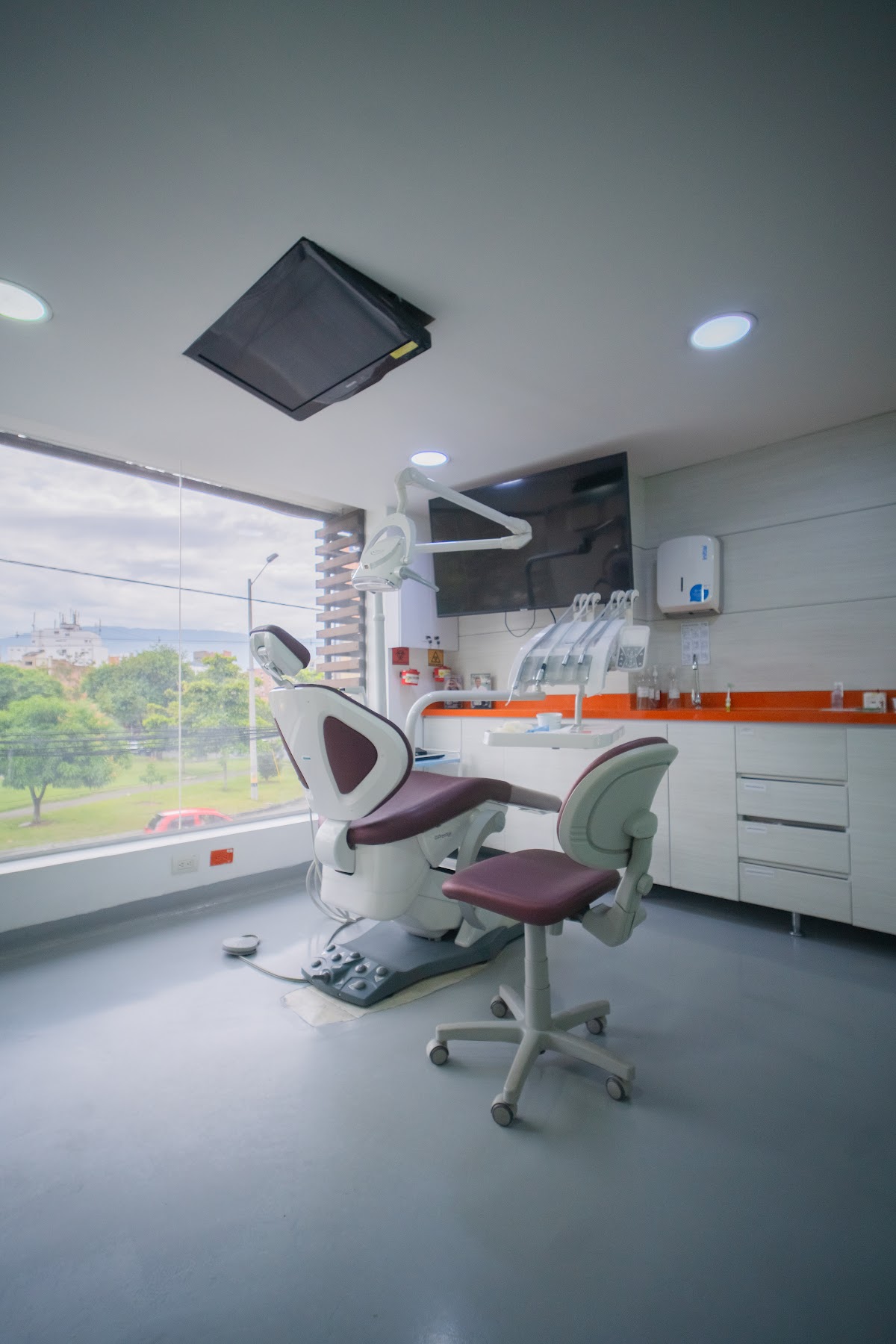 Sanadent Odontólogos - La Mejor Clínica Dental en Medellín photo 3