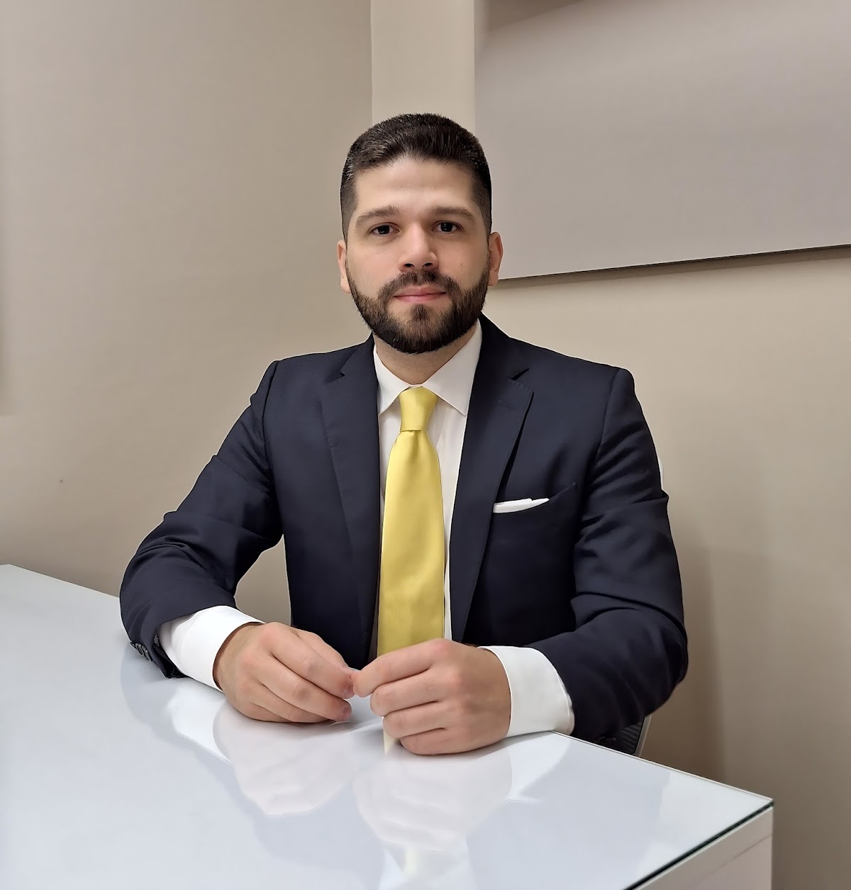 Sebastián Baena urólogo photo 2
