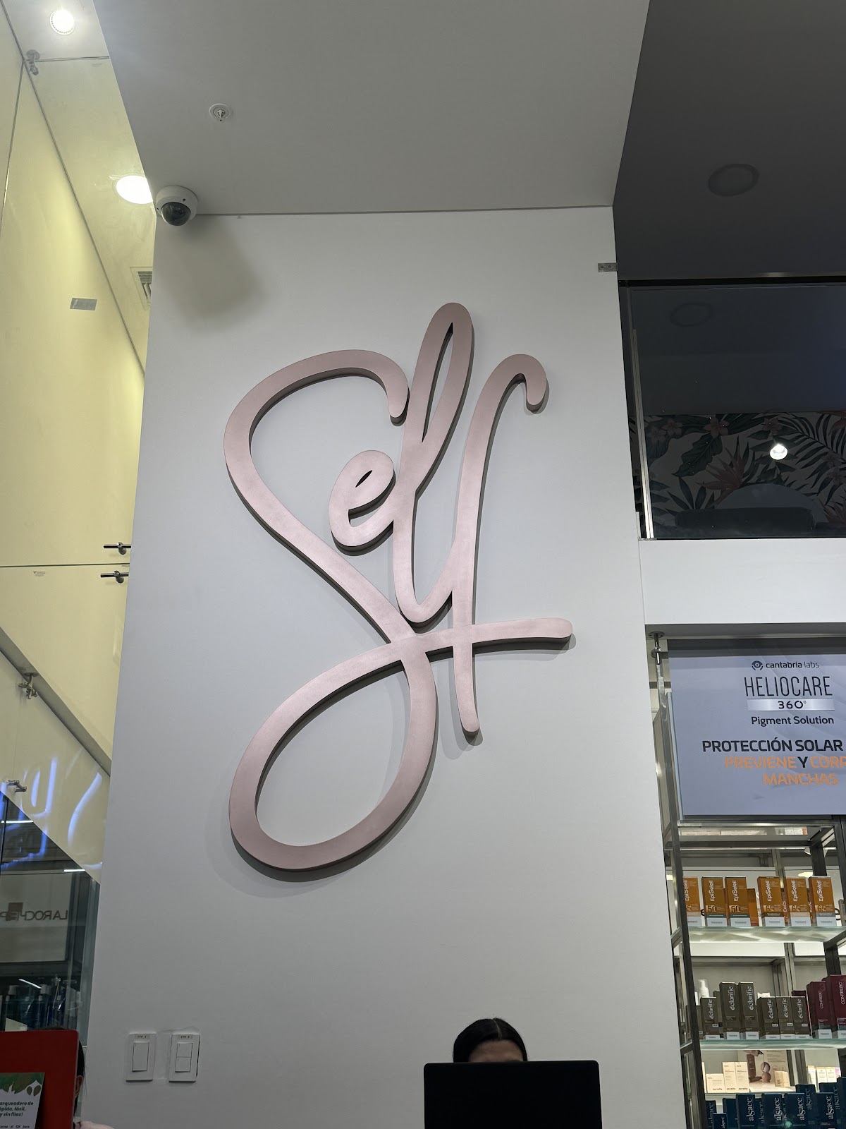 SELF DERMATOLOGIA Y SPA FACIAL PACIFIC MALL