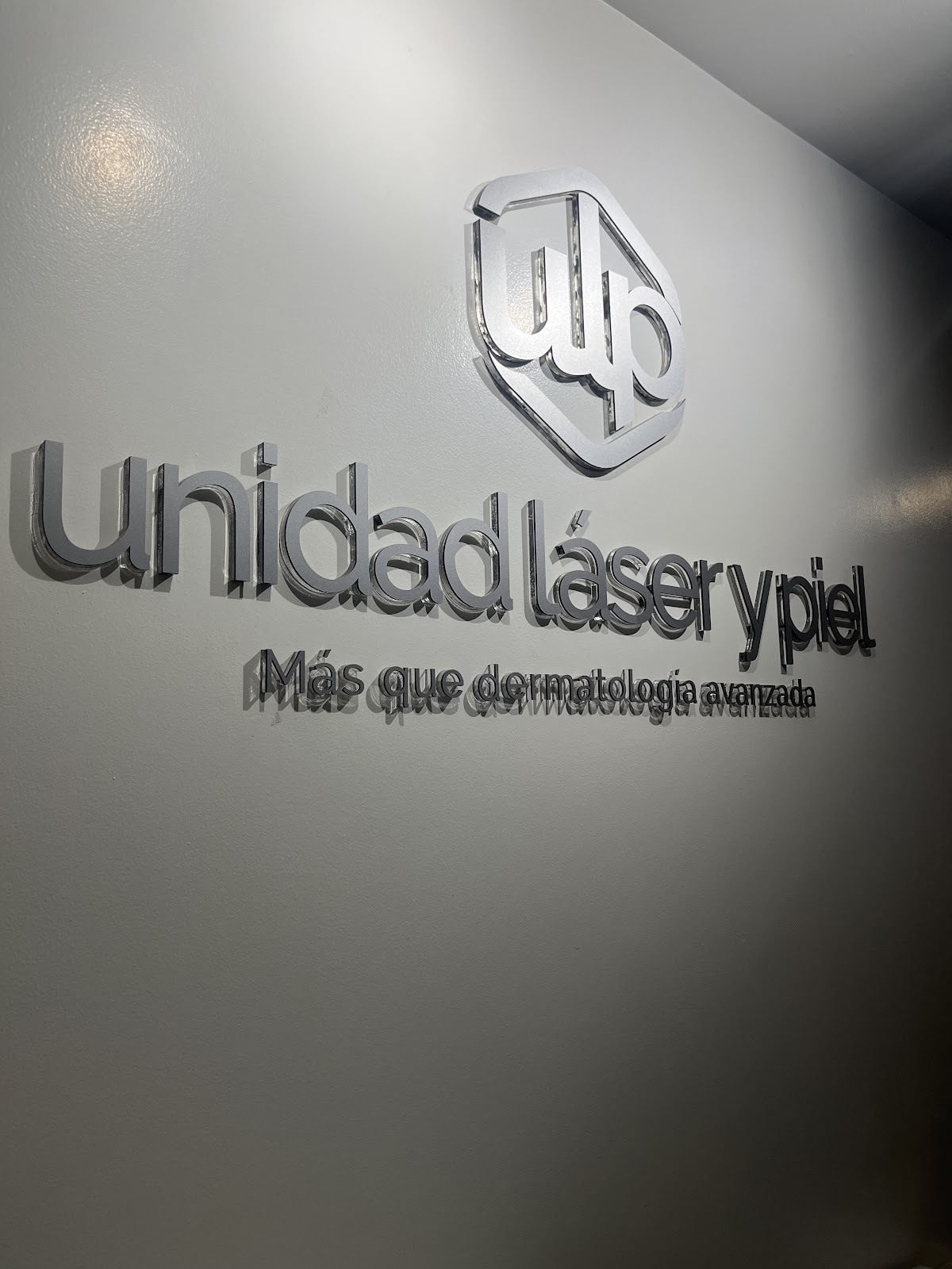 Unidad Láser y Piel photo 3
